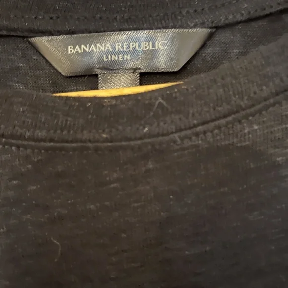 Black Sleeveless Top - Picture 2 of 3